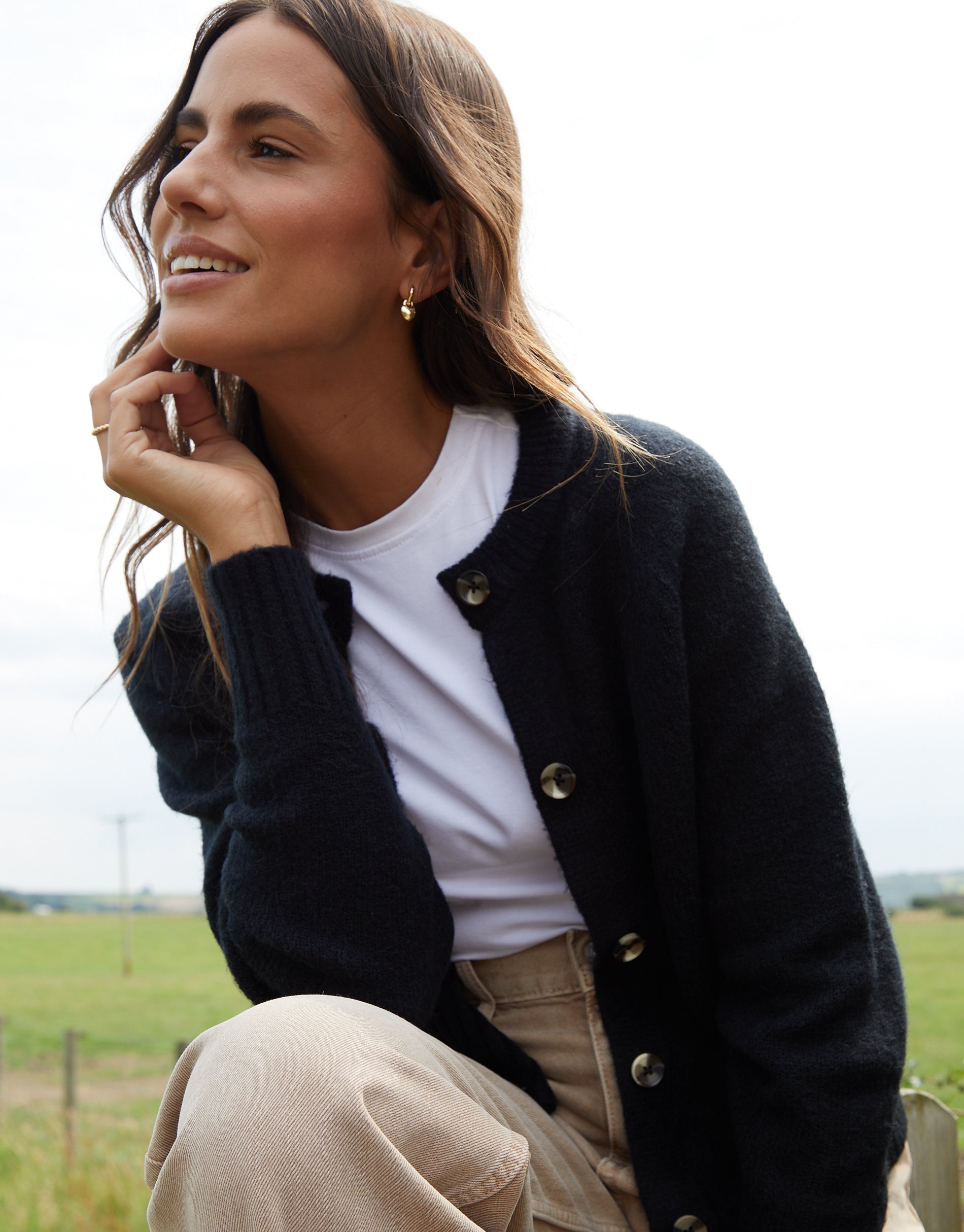 Women&#39;s Black Button Up Knitted Cardigan